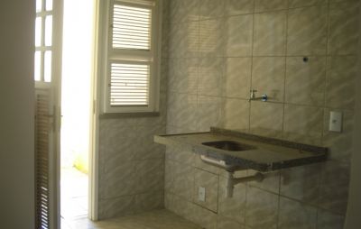 CASA PLANA EM MARACANAÚ  - 02 quartos