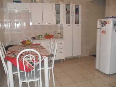 CASA P/ CARNAVAL LAMBARI  MG