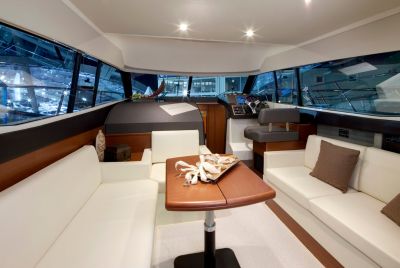 Prestige 350 by Jeanneau Novidade 2011