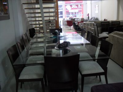  Vende-se uma linda LOJA de 350 M2 em Itapua