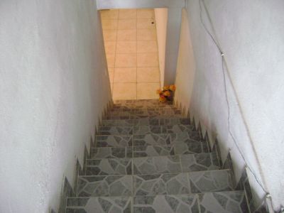 Casa com 02 dorms, 02 WC e 02 vagas