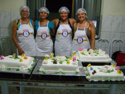 Curso de confeitagem e modelagem em pasta americana