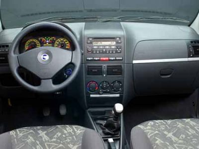 PALIO WEEKEND ADVENTURE 1.8 FLEX COMPLETO 2005