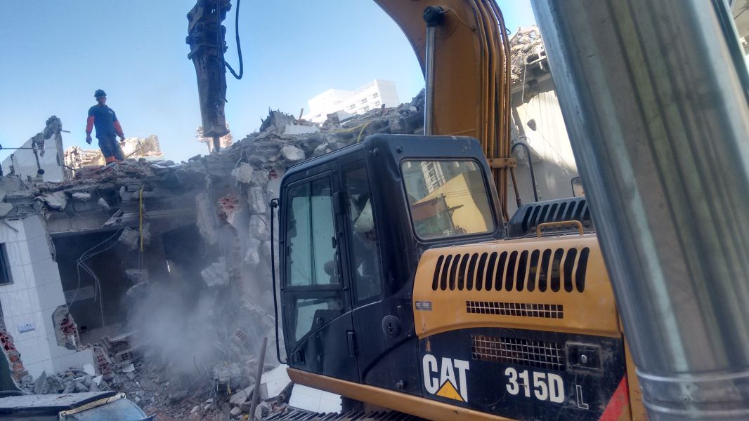 Campinas demolidora vieira  1998884-8240