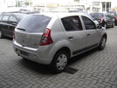 SANDERO EXPRESSION 1.6 - COMPLETA - SPACE CAR