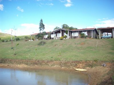 TERRENO FRENTE REPRESA JOÃO PENIDO - COND ENSEADA - JUIZ DE FORA