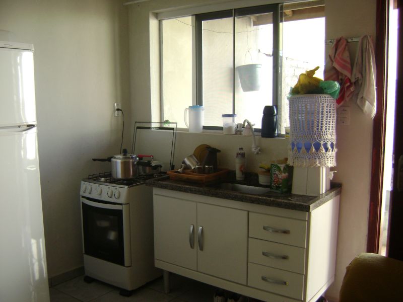 Vi 091, Edicula com varanda, bairro proximo ao centro