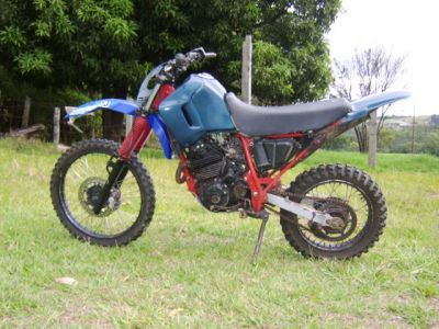 Sahara 350 de trilha, aceito troca por moto de menas cc, atenção não é a do video e sim das fotos