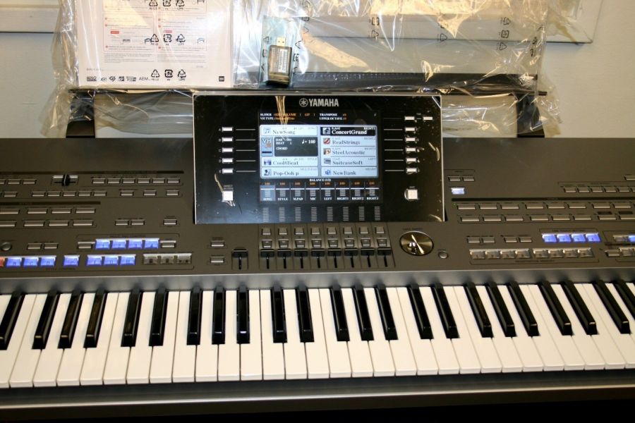 Yamaha Tyros 5