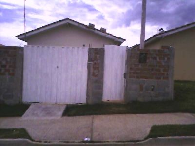 vendo uma casa de cdhu em sorocaba