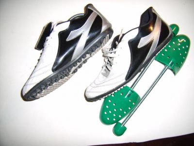 XOOXAPER - FÔRMA MODELADORA AROMATIZADA PARA CALÇADOS