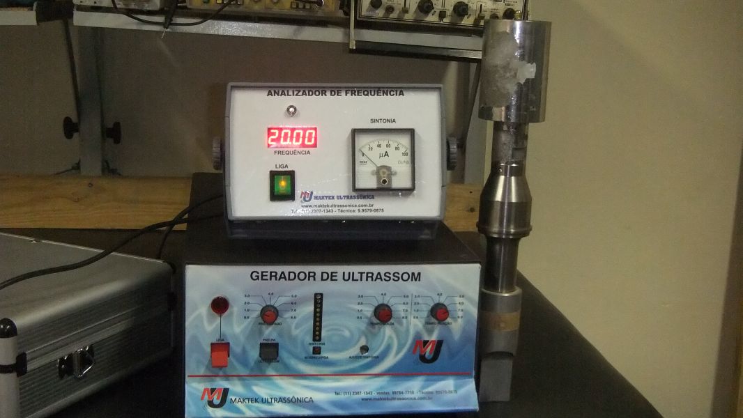 Maquina de solda por ultrassom