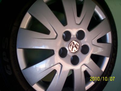 calotas vw fox,polo aro 15 de 05 furos !!! lançamento 2011 !!!