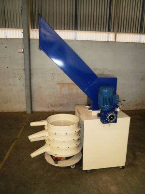 MAQUINAS PARA RECICLAGEM DE PLASTICOS