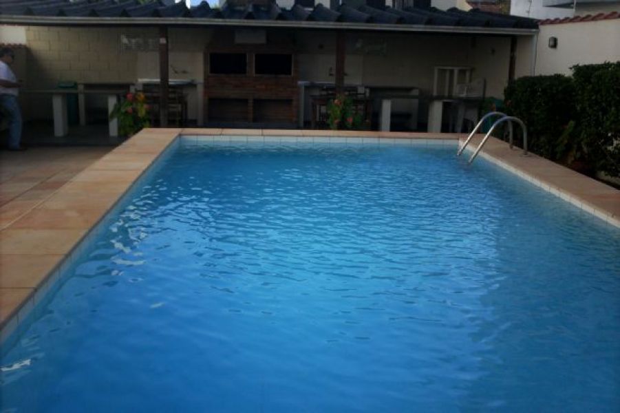 Apartamento aconchegante 2 quartos em lugar tranquilo no Itagua com área de laser