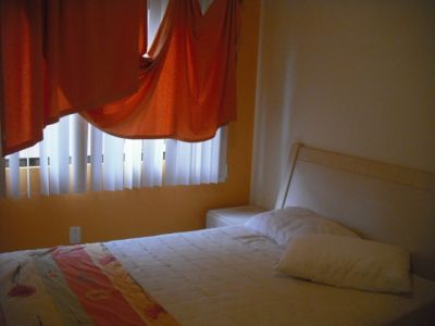 Apartamento em Meia Praia