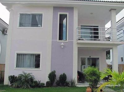 Casa duplex em condomínio fechado a venda em Lauro de Freitas, Bahia