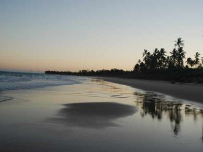 Casa a venda na Bahia, 50 metros de frente mar, 2,5 Hectares.