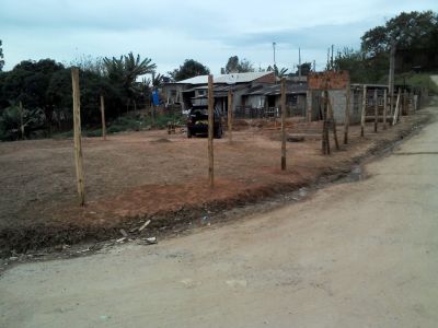 VENDO/TROCO POR CARRO UM TERRENO PORTE COMERCIO