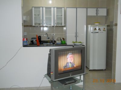 Aluga-se apt nuevo para temporada