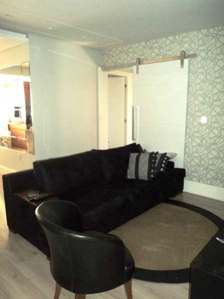 Ed. Dona Ignez-bairro Comerciário (próx. colégio Joaquim Ramos).