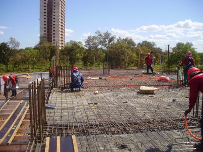Vai Construir ou Reformar, Entre em Contato Conosco.