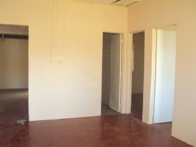 Casa com ótima localização