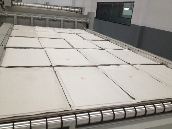 Production line for VIP vacuum insulated panel