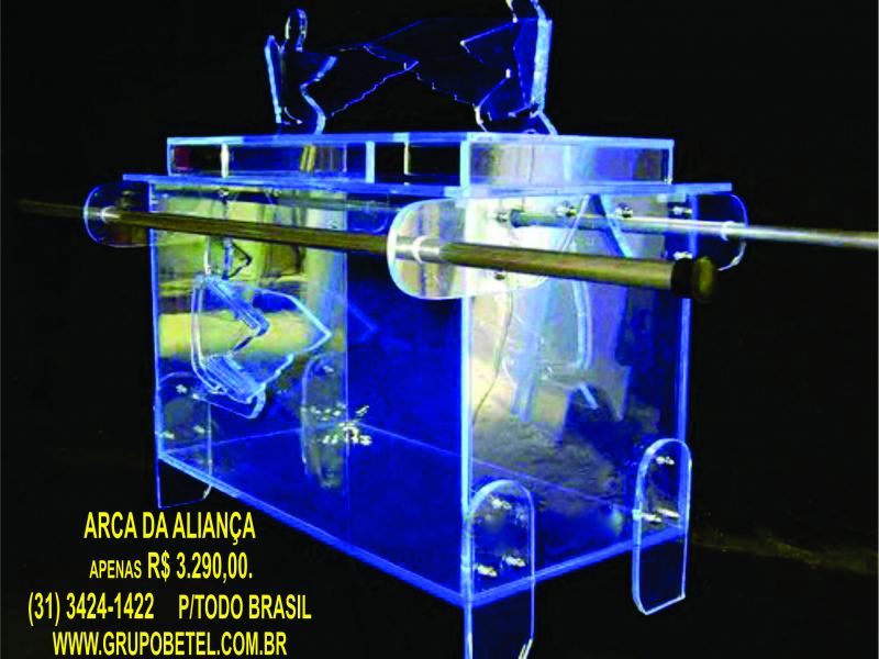 Fábrica de Púlpitos de Acrílico - Mesa de Ceia - Cercados Acústico de Bateria - Letreiros Metálicos