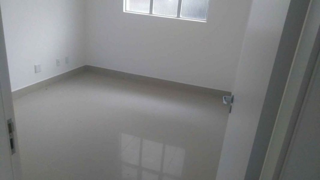 Sala comercial térrea a venda no Centro de Criciúma Simone