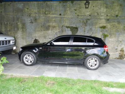 BMW 118i - PRETA - 2010