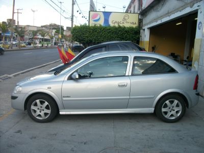 Astra 2005- 02 portas com 34.000 km