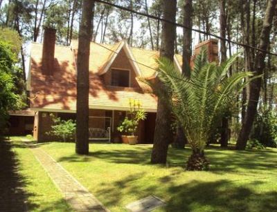 PUNTA DEL ESTE URUGUAI VENDE SE CASA 3 CUARTOS 3 QUADRAS DO MAR 