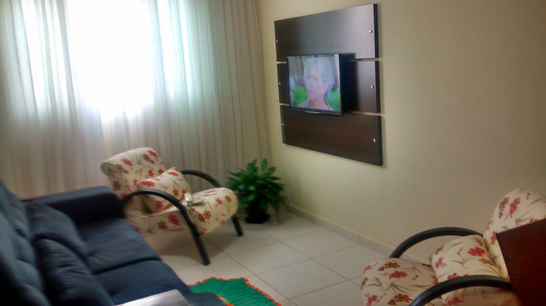 Sobrado usado com 03 dormitórios. ótima oportunidade.