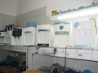 Assistência Tecnica Adegas Bebedouros curitiba Tocave Dinast Mabe Suggar Dynasty Midea Wine Conthey 