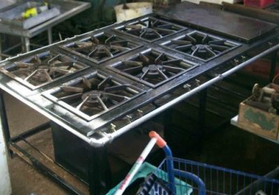 EQUIPAMENTOS, MÁQUINAS E ACESSÓRIOS PARA COZINHA INDUSTRIAL