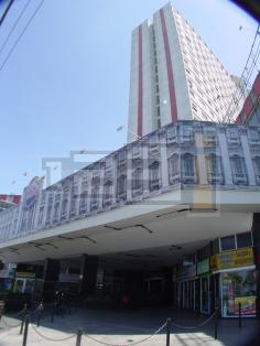 Apto na avenida da praia em Santos