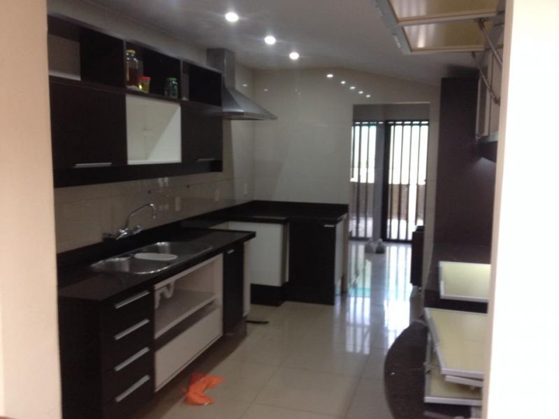 Casa em Ponta Negra - Código ca00021