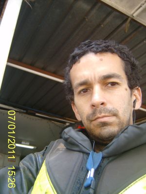 Entrega de encomendas de pequeno porte (serviço moto-boy)