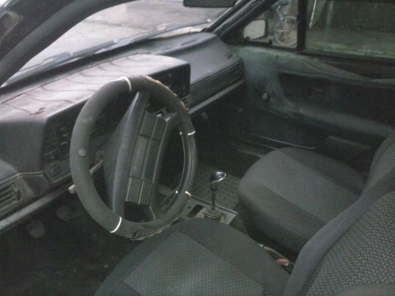 Santana 86 Preto 2 Portas (no estado)