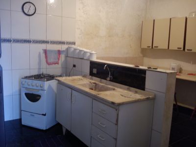 Casa em Guarulhos vendo urgente aceito veículo 04 cômodos- garagem coberta, casa nova