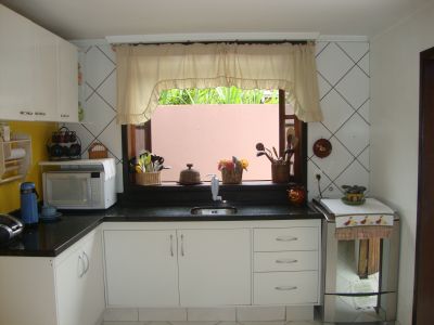 Residencia Terrea de 03 Dormitórios(suite com closet)02 vagas cobertas