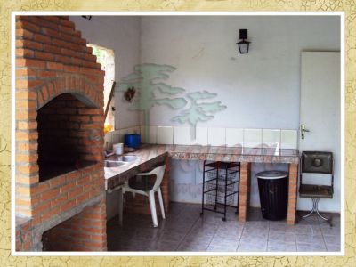 Linda chácara a venda em Juquitiba com churrasqueira apenas 65mil