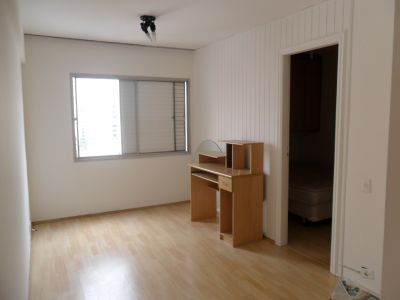 Loft 1 dormitorio com condominio R$300,00 