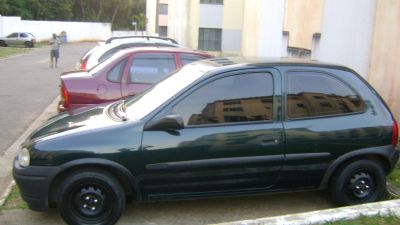 Vendo Corsa Super 1.0 2 portas ano 97/98 – Verde musgo, Lindão!