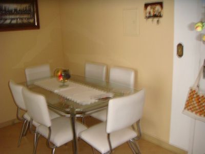 APARTAMENTO 2 DORMITORIOS MOBILIADO NA PRAIA