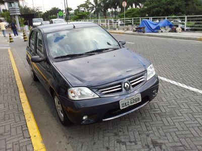 LOGAN PRIVILEGE 1.6 HI-FLEX COMPLETO UNICA DONA IMPECÁVEL