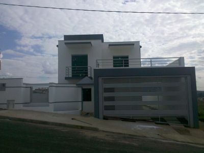 Casa 3 dormitórios - nova