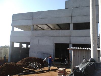 PISO DE CONCRETO POLIDO NIVELADO A LASER (11) 98755 - 8398