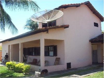 Praia seca casa na quadra da lagoa e centro